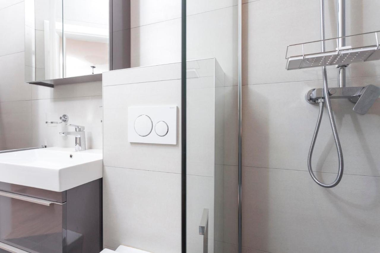 Apartmani Antiqua Zivogosce Bagian luar foto