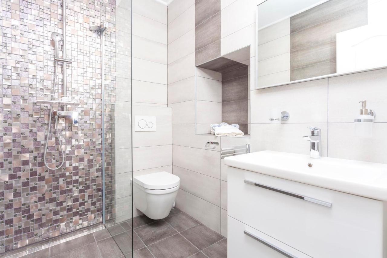Apartmani Antiqua Zivogosce Bagian luar foto