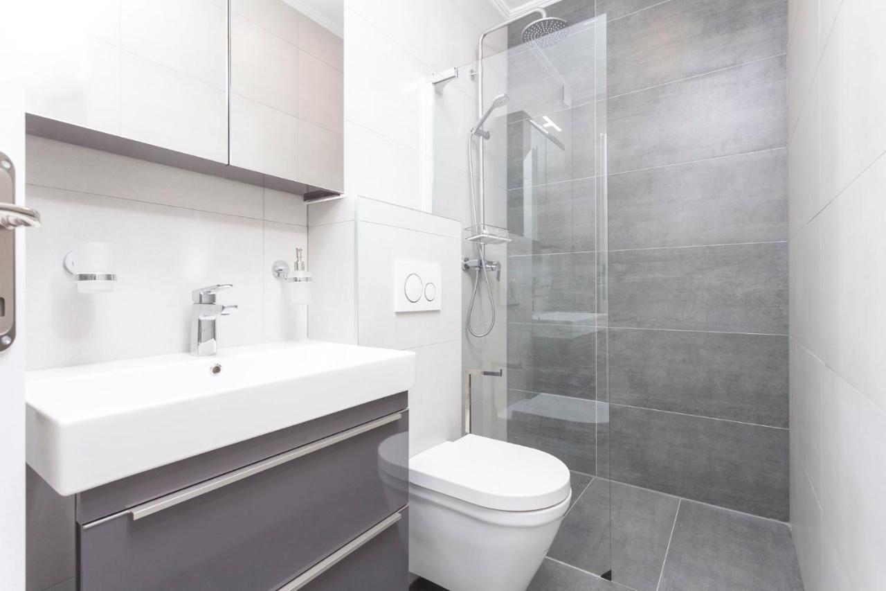 Apartmani Antiqua Zivogosce Bagian luar foto
