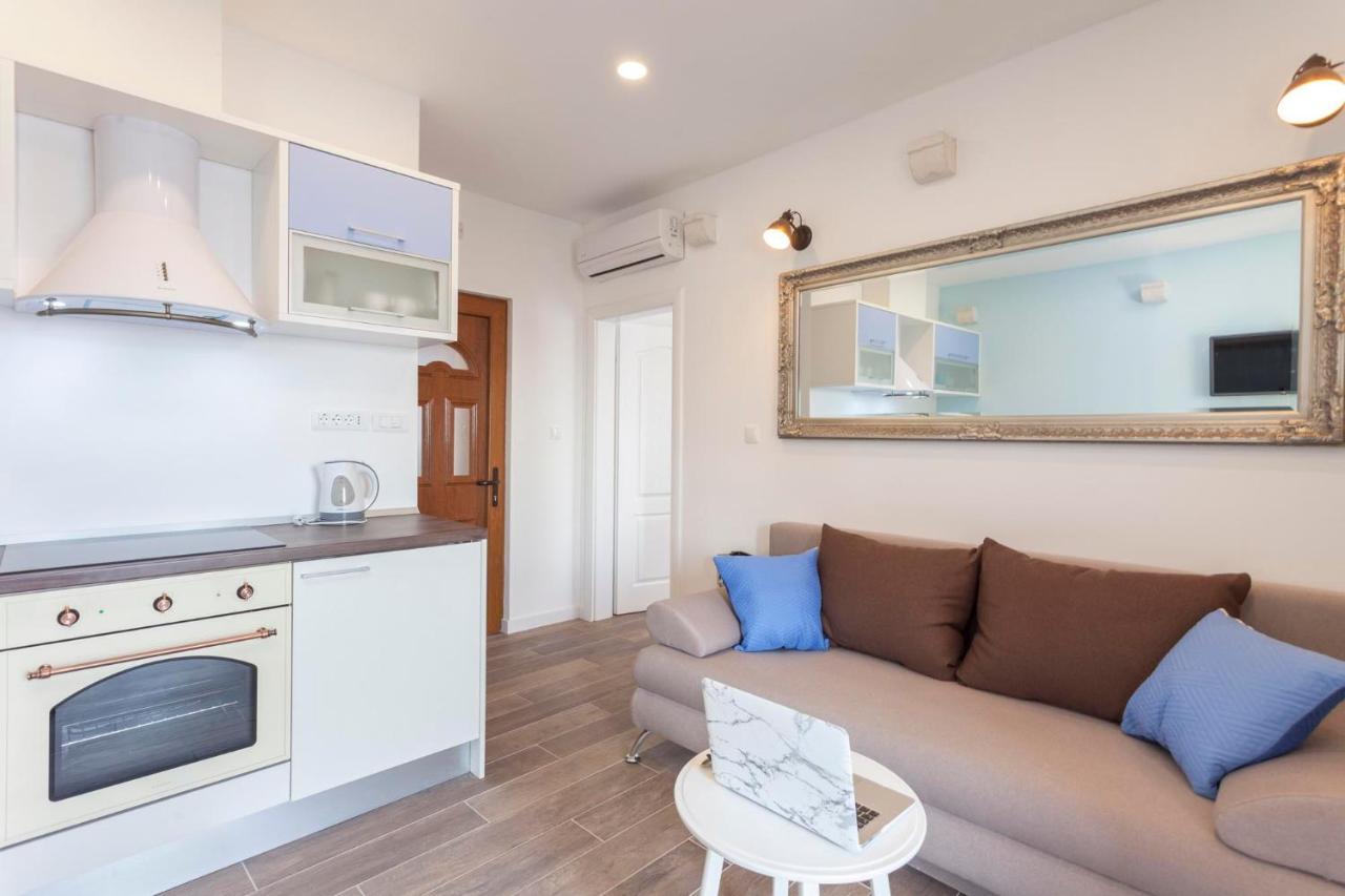 Apartmani Antiqua Zivogosce Bagian luar foto